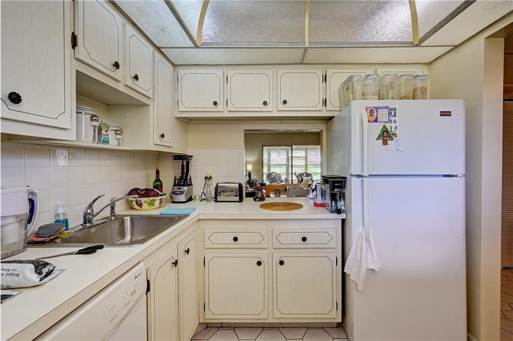 Oriole Golf & Tennis Club - Residential