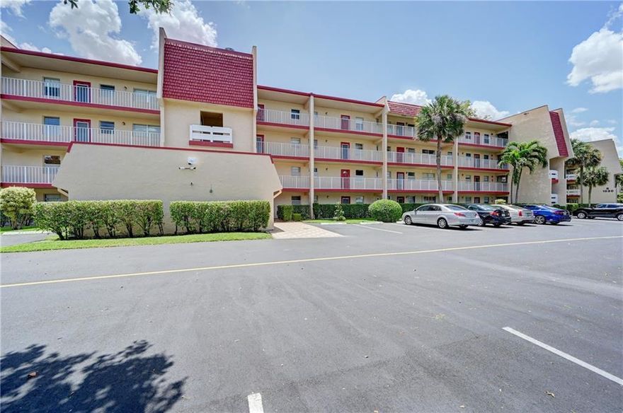 This beautiful 2/2 unit in Oriole Golf & Tennis Phase 2 features ceramic tile throughout, pass through from the kitchen to the dining/living room. Light and bright. Enjoy the amazing golf view from the spacious enclosed florida room. The community has tons of amenities to enjoy, these include 2 pools, golf course, activity room, gym, pool room and much more. 55+ community, no children under 16 allowed. Rental restrictions- 2 years ownership &    15% rental cap . 650 minimum credit score & 30K income is required. Tenant occupied until 7/31/22.