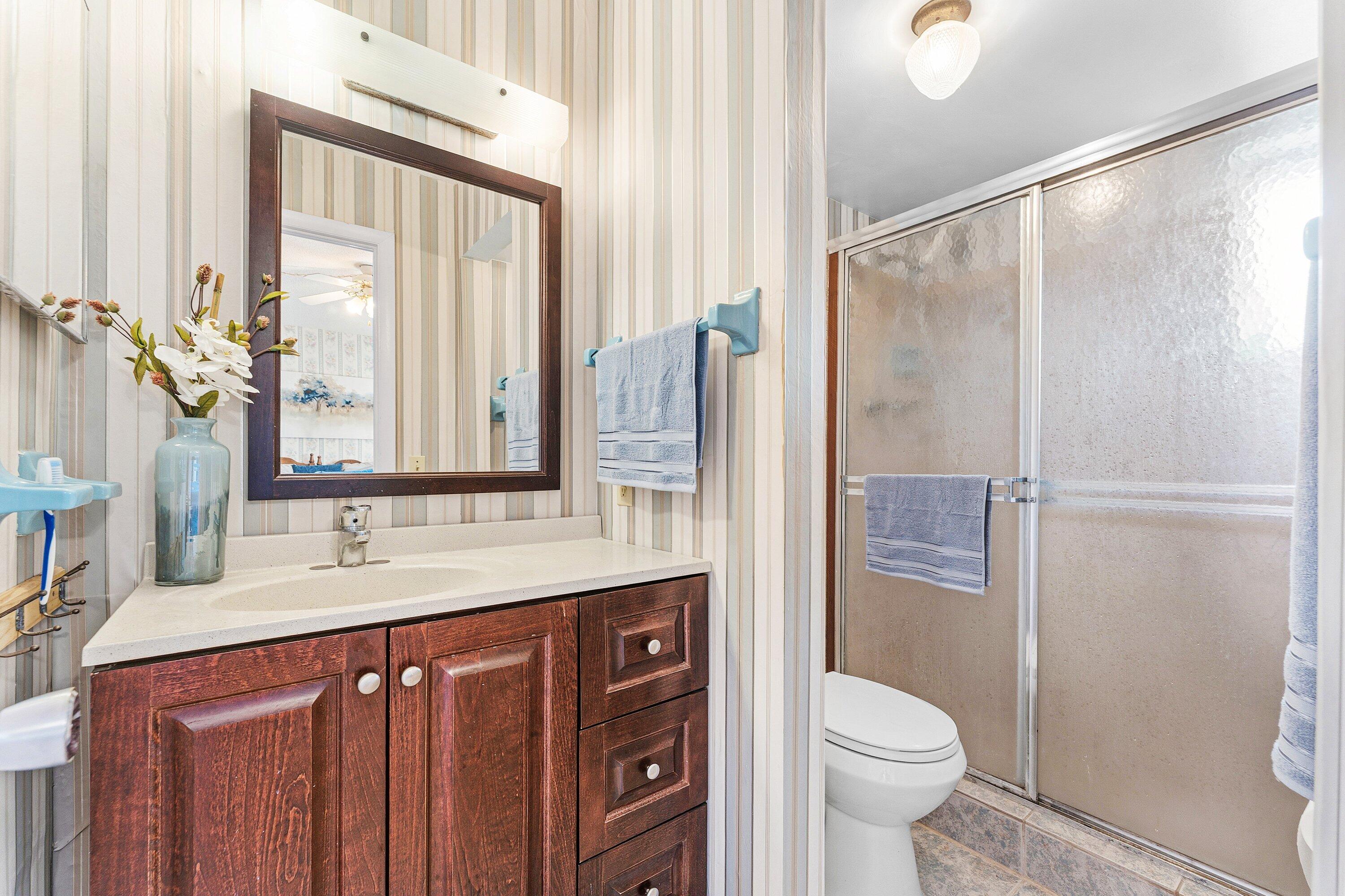 VILLAGE ROYALE CONDO 4 - Residential