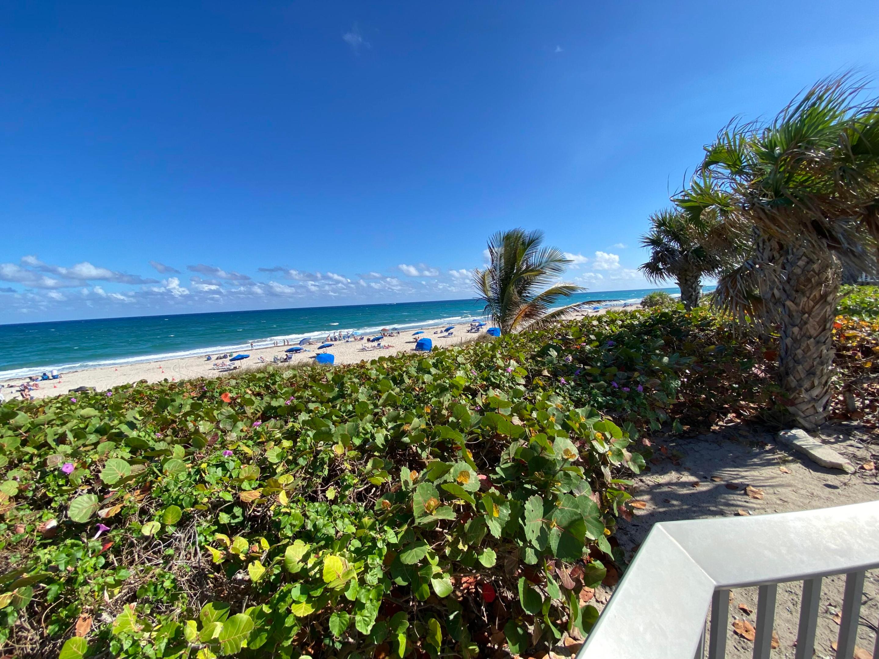 VILLAGE ROYALE CONDO 4 - Residential