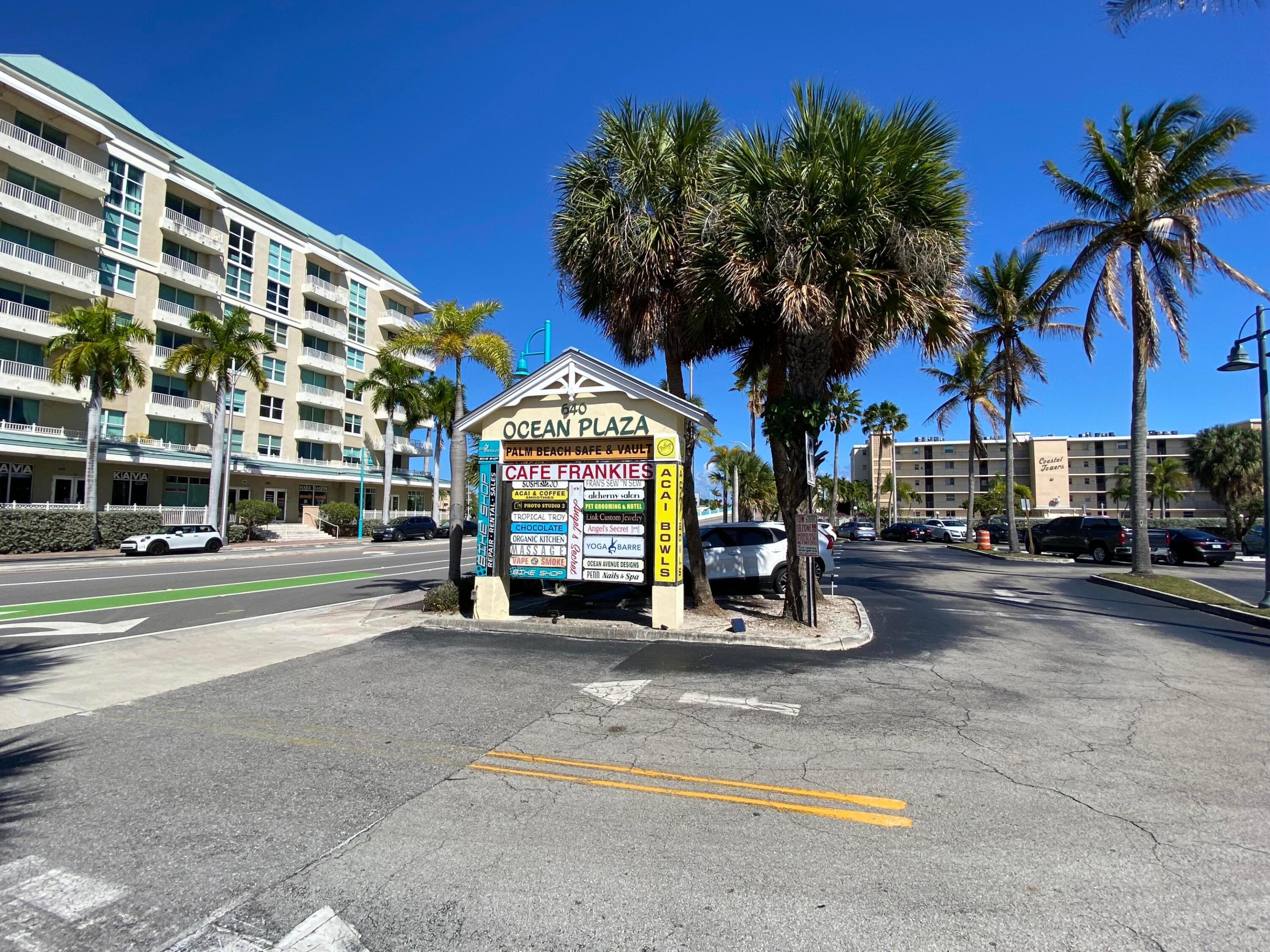 VILLAGE ROYALE CONDO 4 - Residential