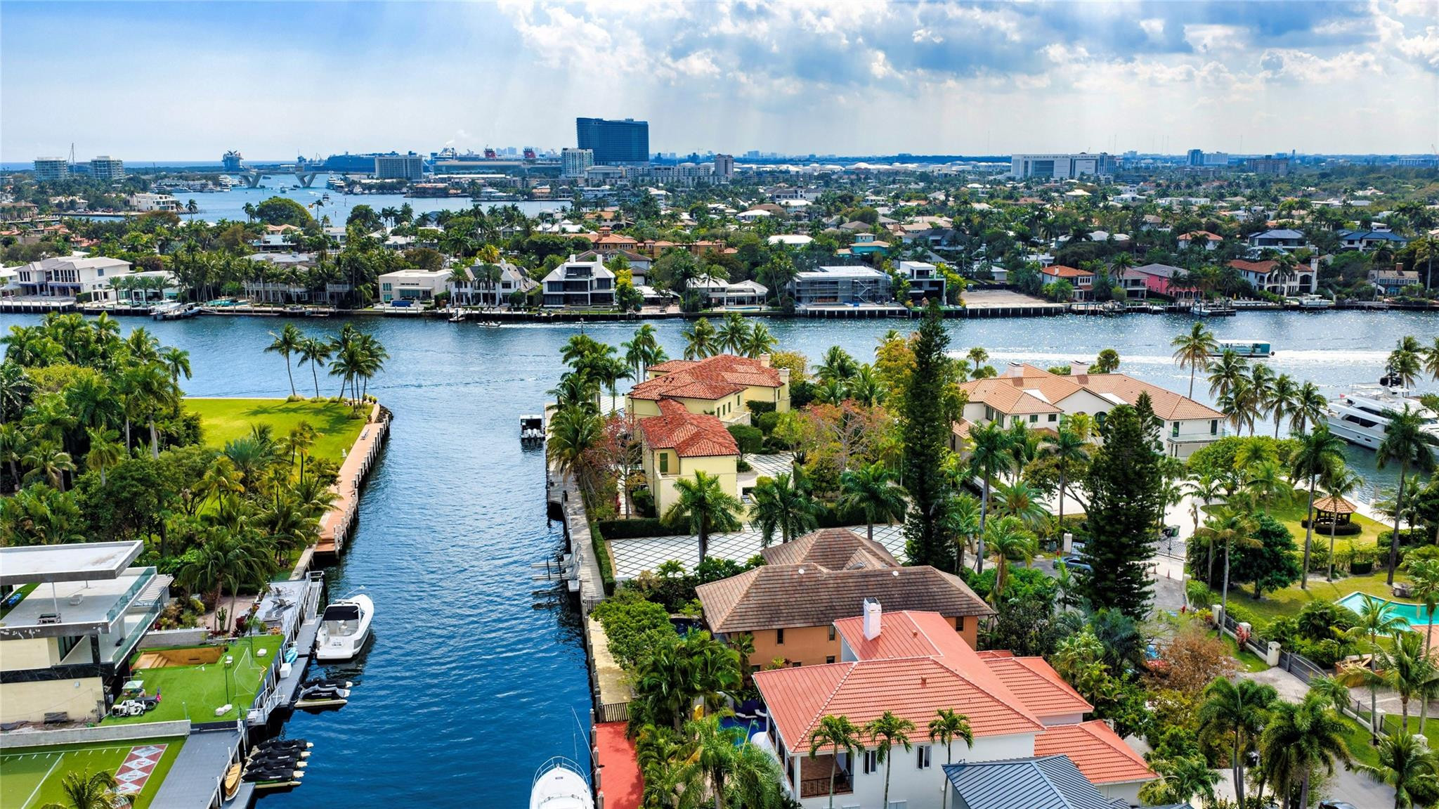 VENICE RESUB OF BLKS 5 & - Residential