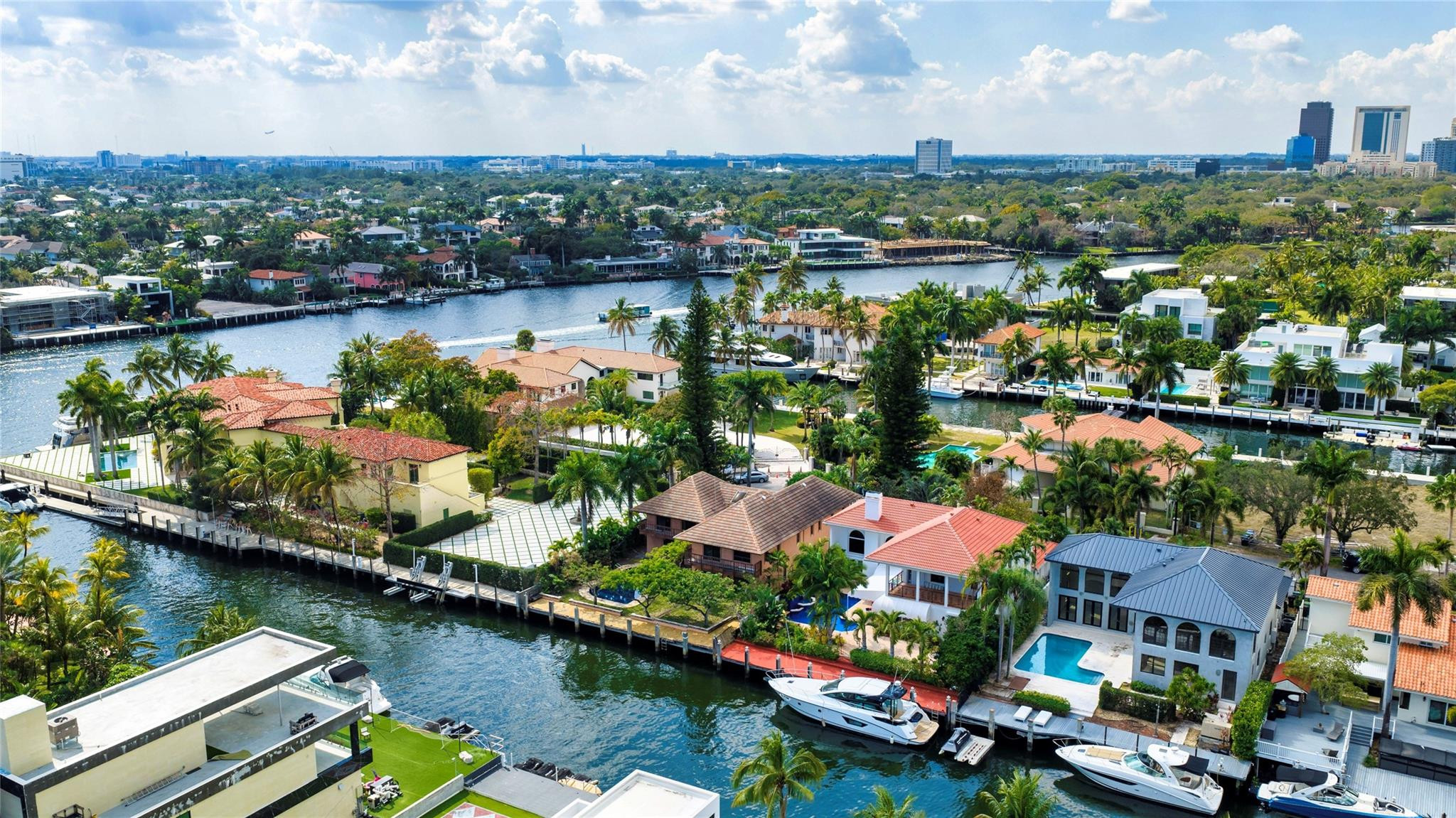 VENICE RESUB OF BLKS 5 & - Residential