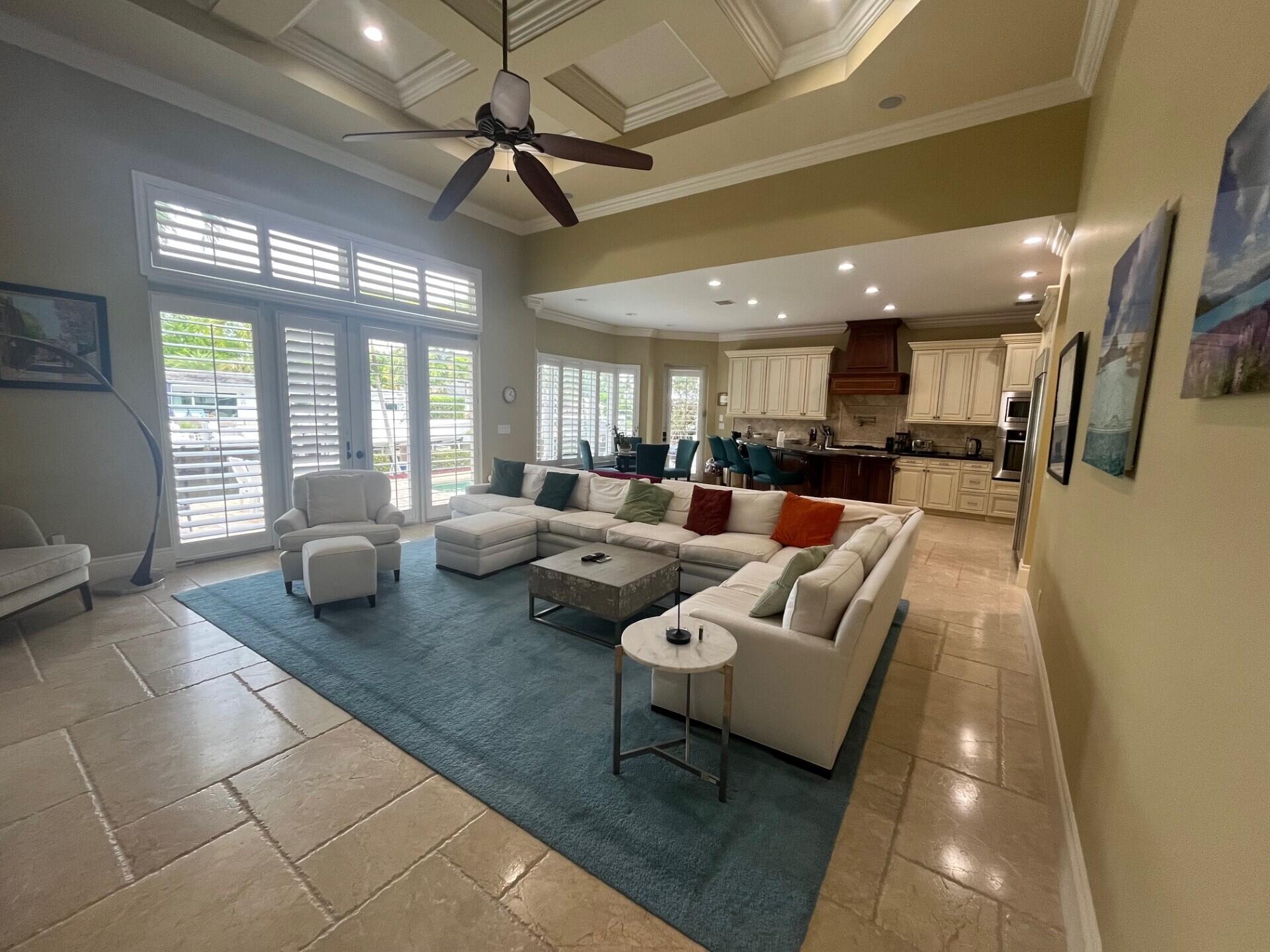 CORAL KEY VILLAS 1ST SEC - Residential