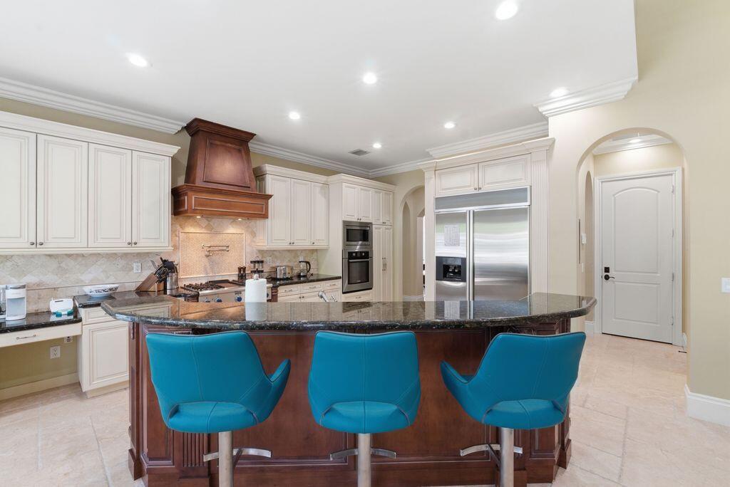 CORAL KEY VILLAS 1ST SEC - Residential