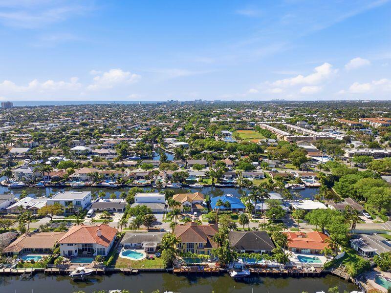 CORAL KEY VILLAS 1ST SEC - Residential