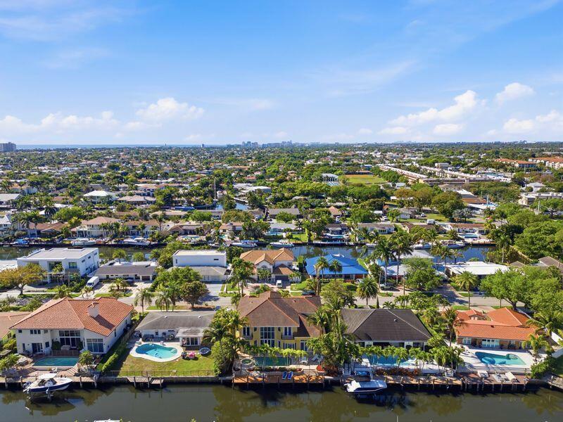 CORAL KEY VILLAS 1ST SEC - Residential