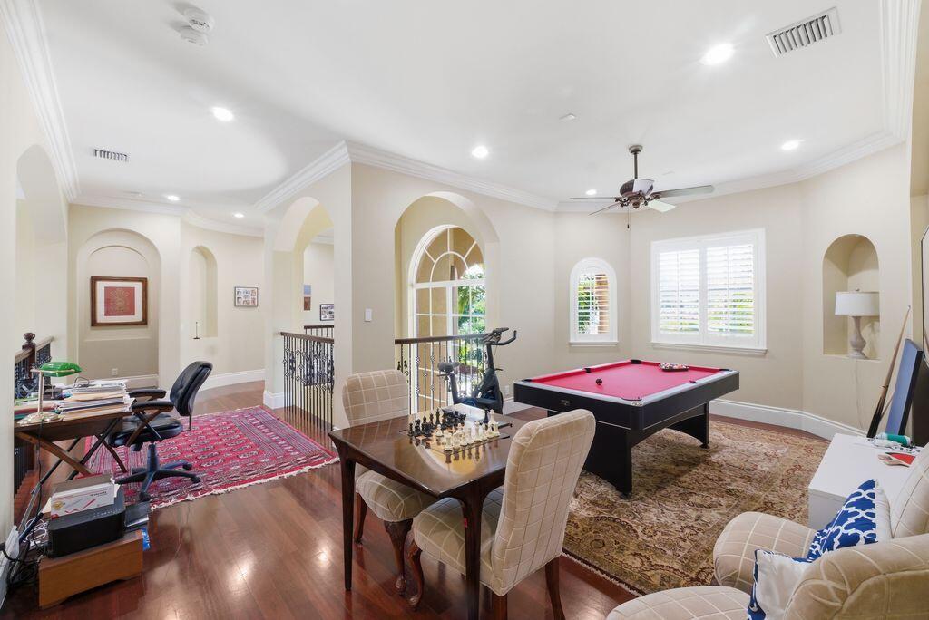 CORAL KEY VILLAS 1ST SEC - Residential