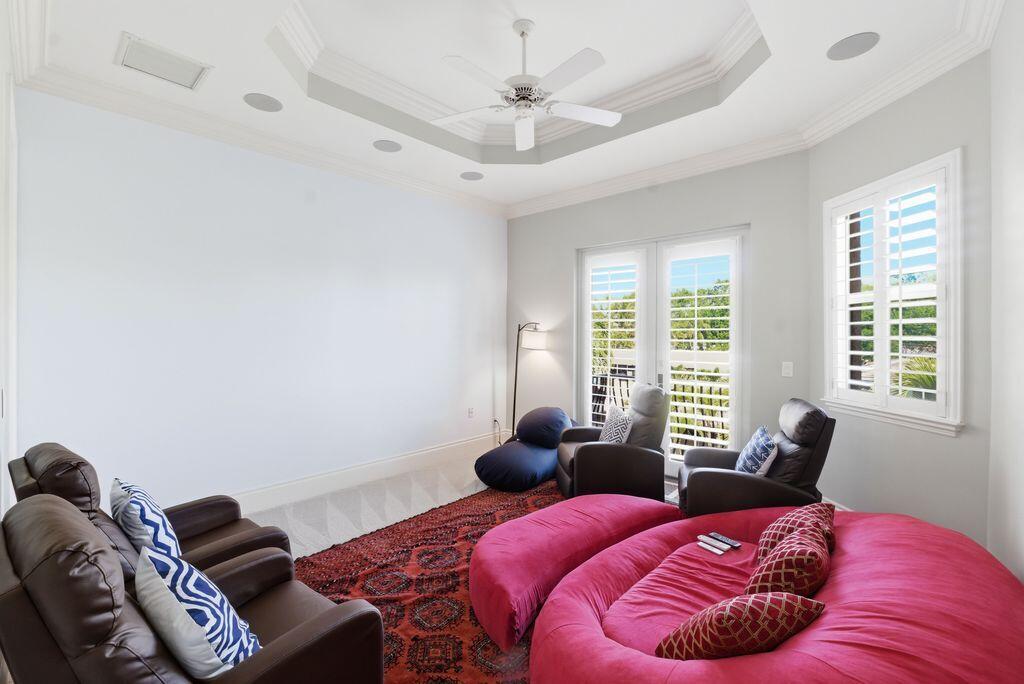 CORAL KEY VILLAS 1ST SEC - Residential