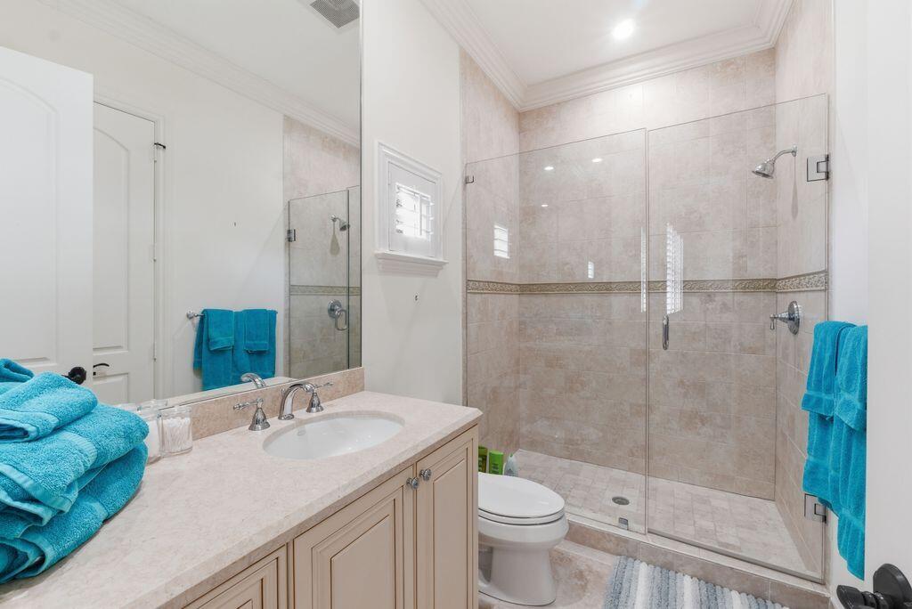 CORAL KEY VILLAS 1ST SEC - Residential