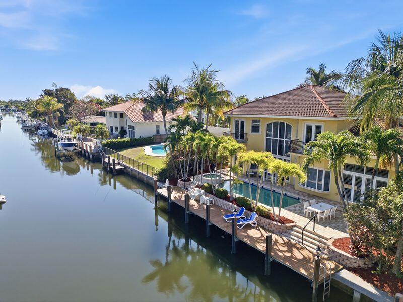 CORAL KEY VILLAS 1ST SEC - Residential