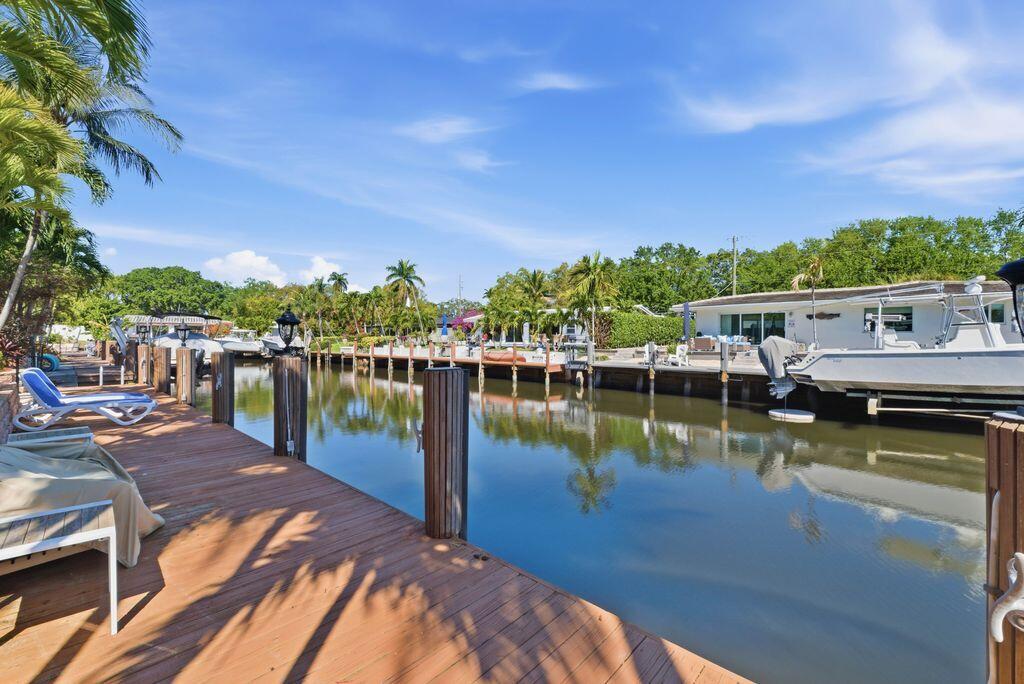 CORAL KEY VILLAS 1ST SEC - Residential