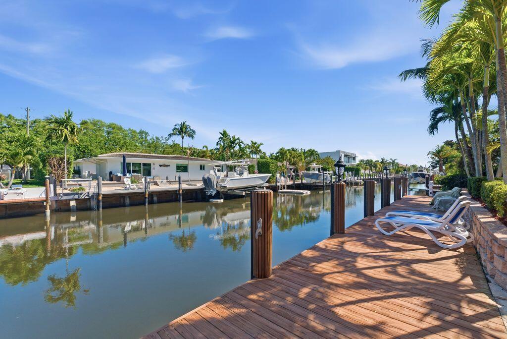 CORAL KEY VILLAS 1ST SEC - Residential