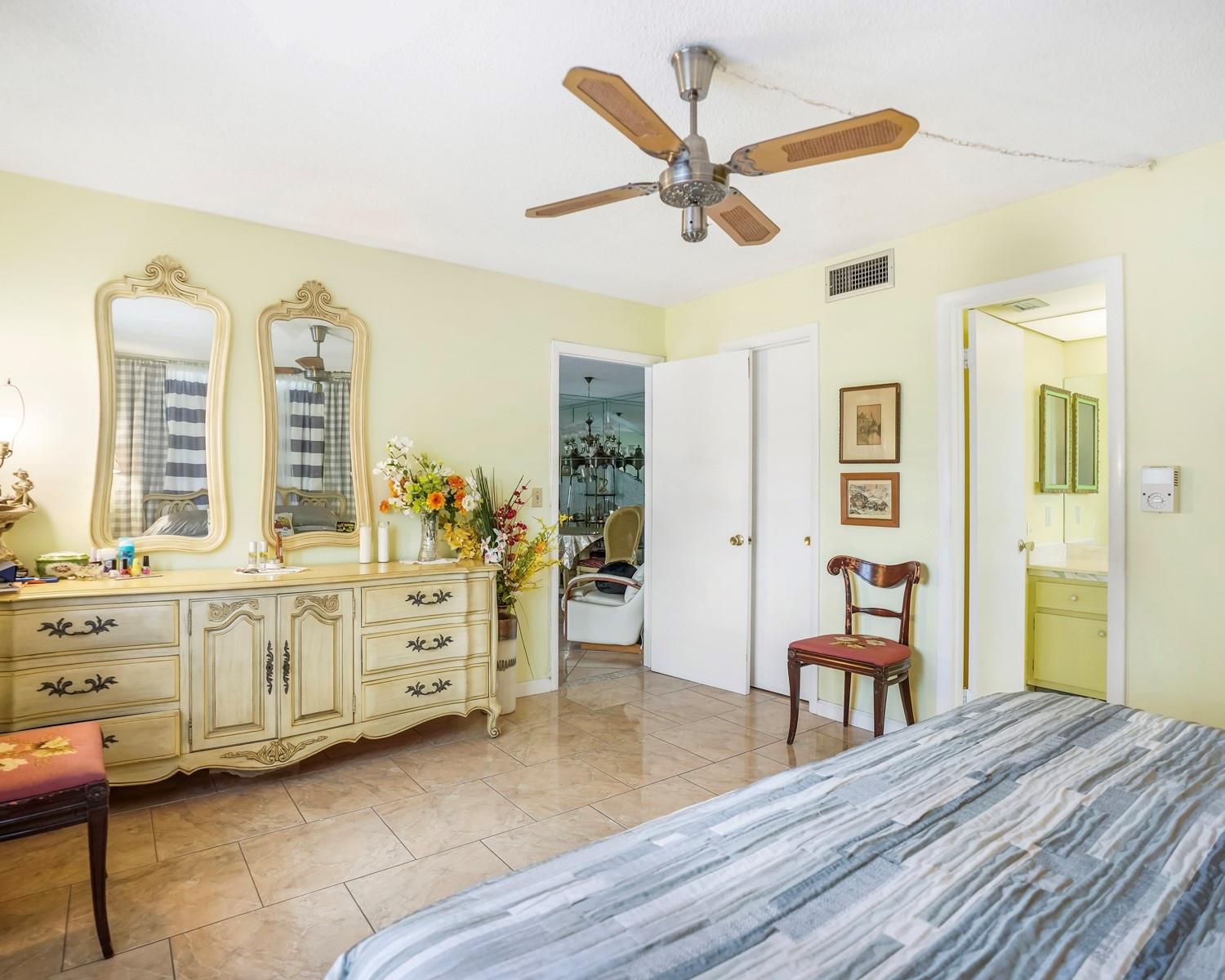 Lauderdale Oaks - Residential