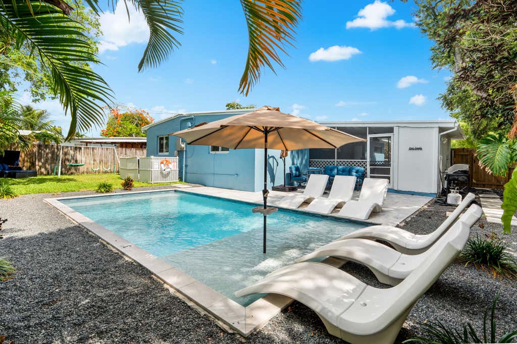 Photo of 3305 SW 15th Street, Fort Lauderdale, FL 33312 (MLS # B26060694)
