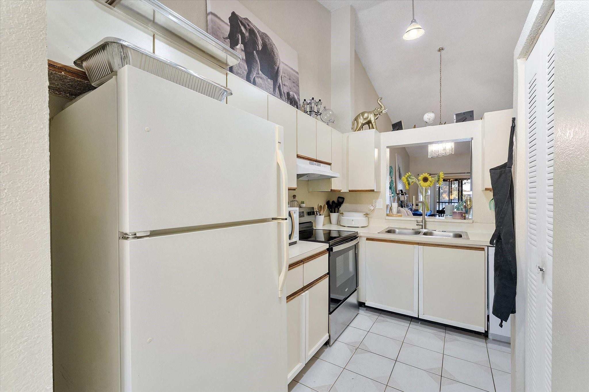 MIRA LAGO - Residential