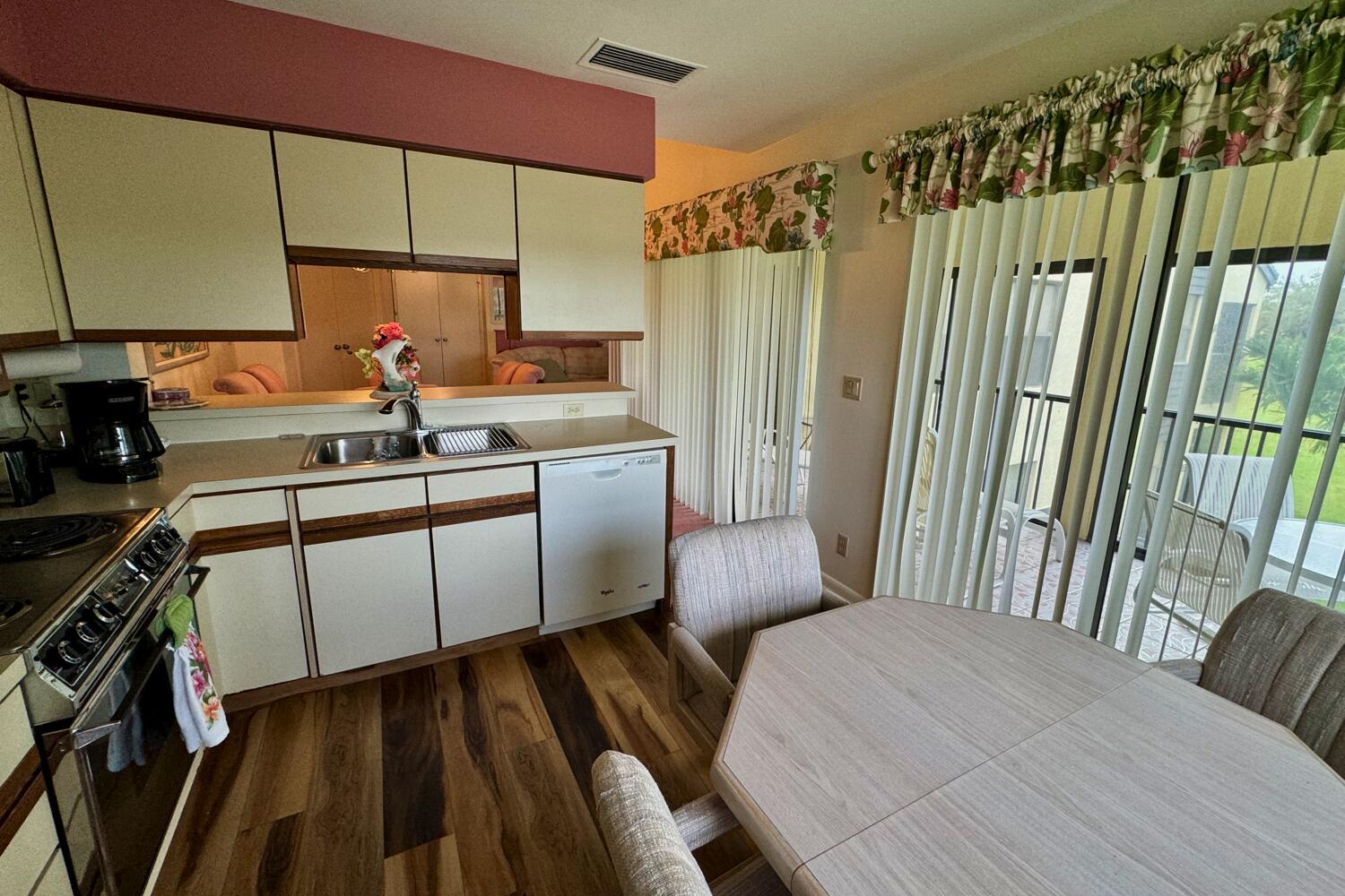 CLUBHOUSE COURT CONDO - Residential Lease