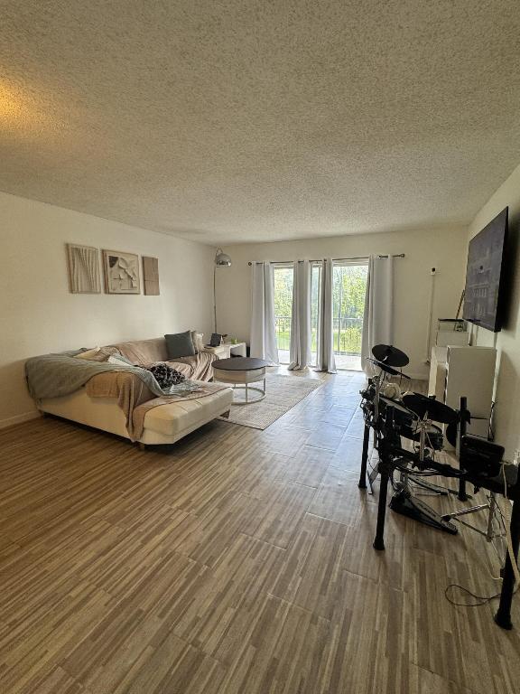 INVERRARY COUNTRY CLUB - Residential