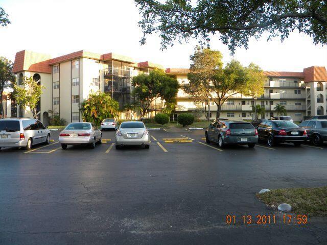 View photos, virtual tours, details... 5961 N Falls Cir Drive 306
