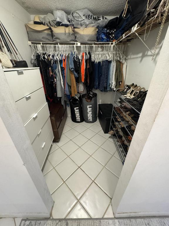 INVERRARY COUNTRY CLUB - Residential