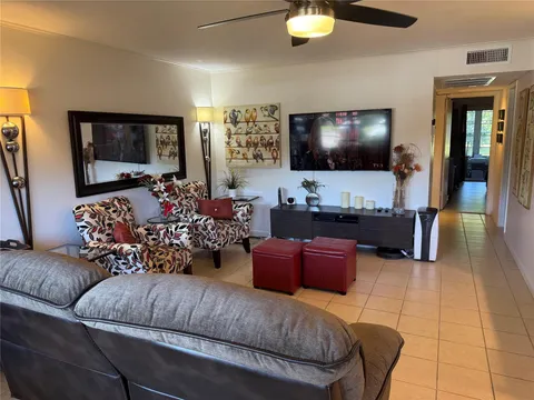 1066 Newport Q Unit 1066, Deerfield Beach, FL MLS: F10493221
