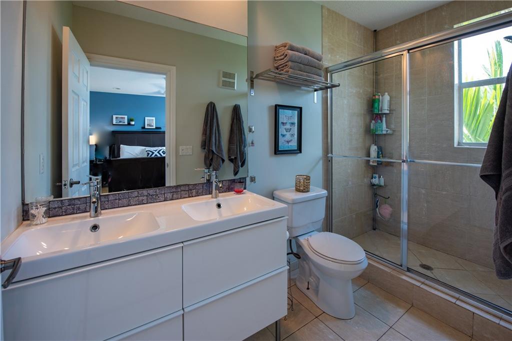 Aldens Sub Lts 1, 2 Blk 6 - Residential Lease