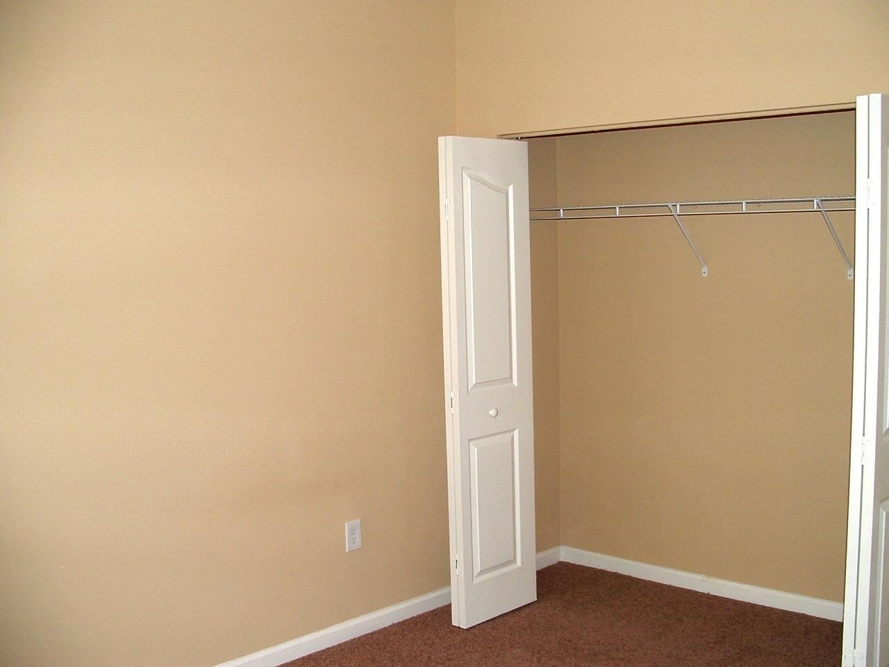 MEZZANO CONDO - Residential Lease
