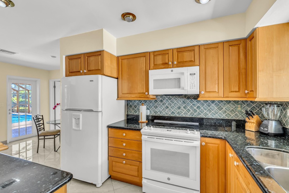 Lighthouse Point 5th Sec - Residential