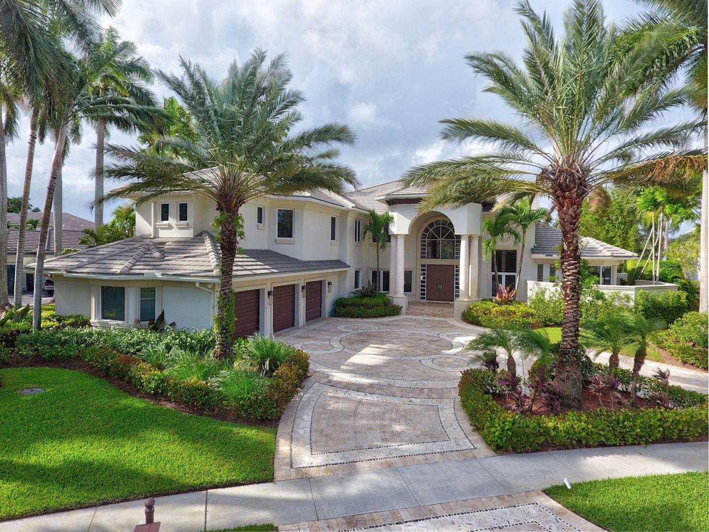 WOODFIELD CC DEVON PLACE - Residential