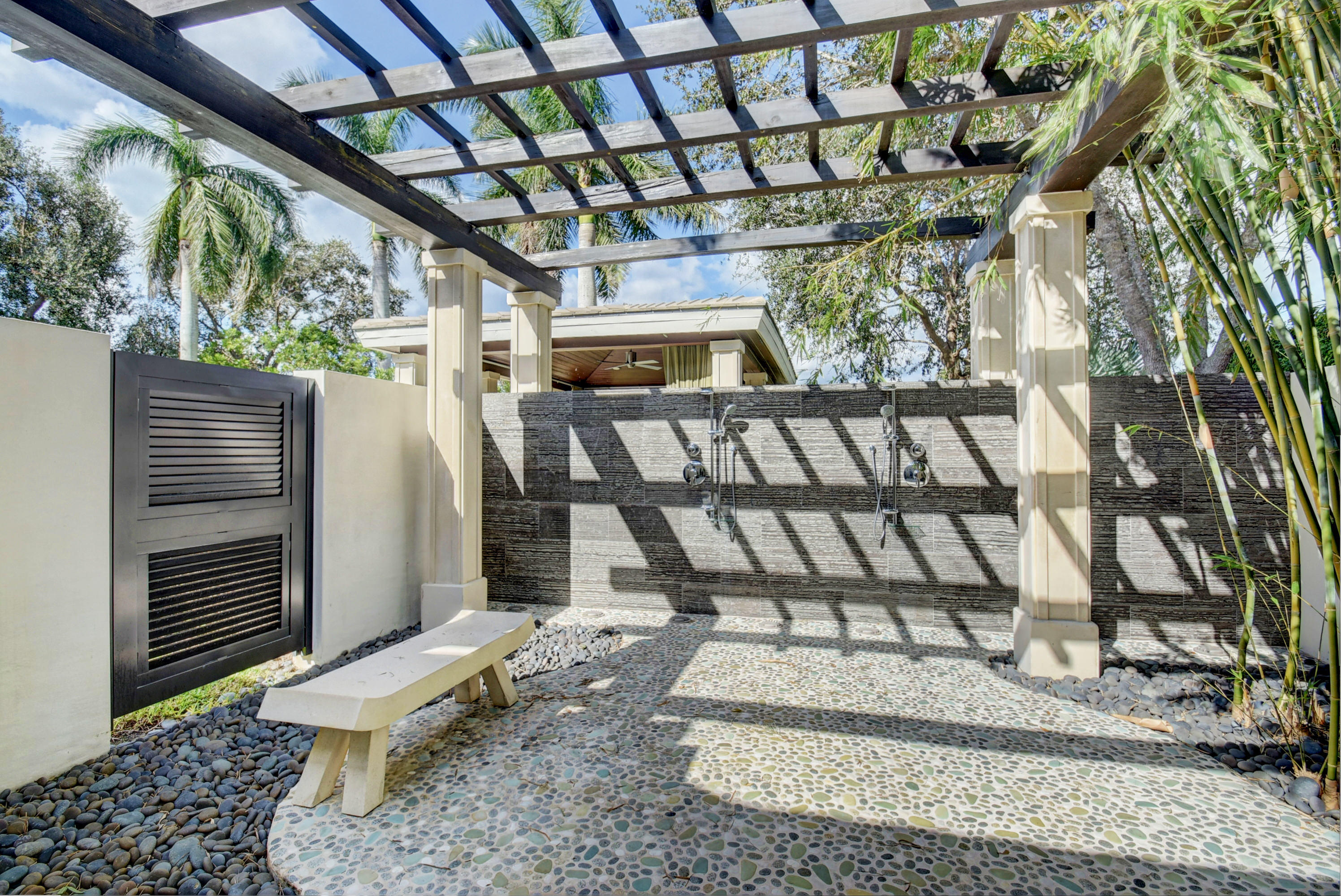 WOODFIELD CC DEVON PLACE - Residential