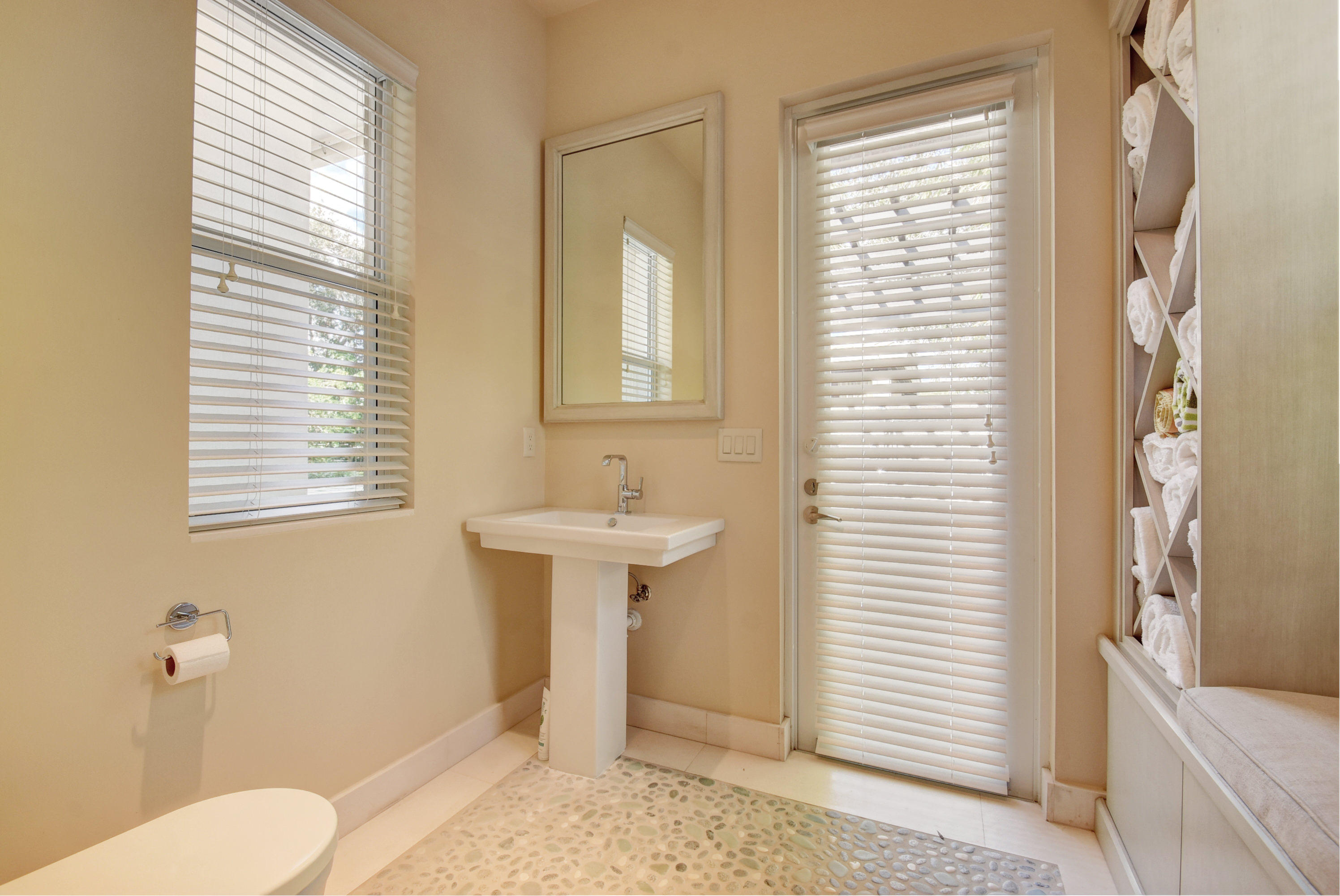 WOODFIELD CC DEVON PLACE - Residential