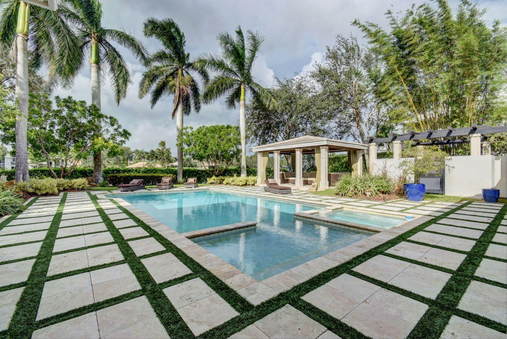 WOODFIELD CC DEVON PLACE - Residential