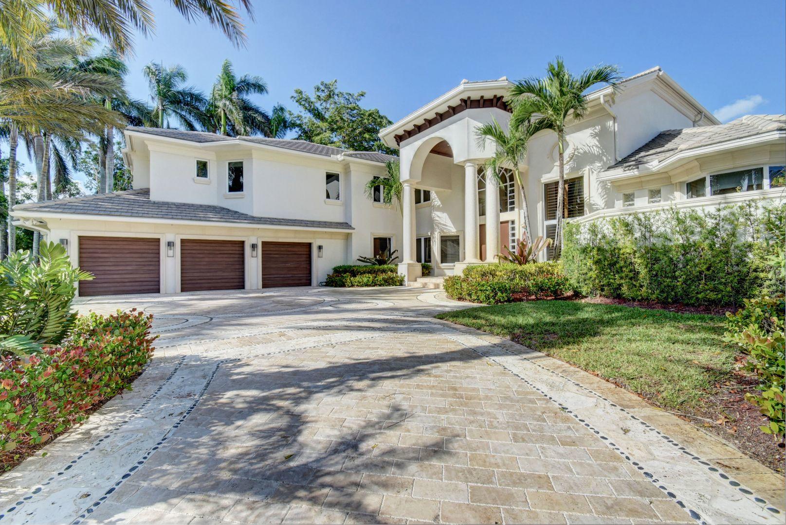 WOODFIELD CC DEVON PLACE - Residential