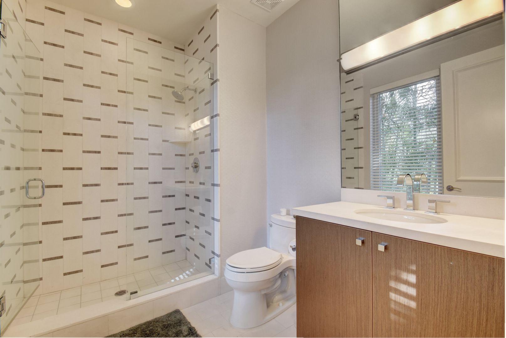 WOODFIELD CC DEVON PLACE - Residential