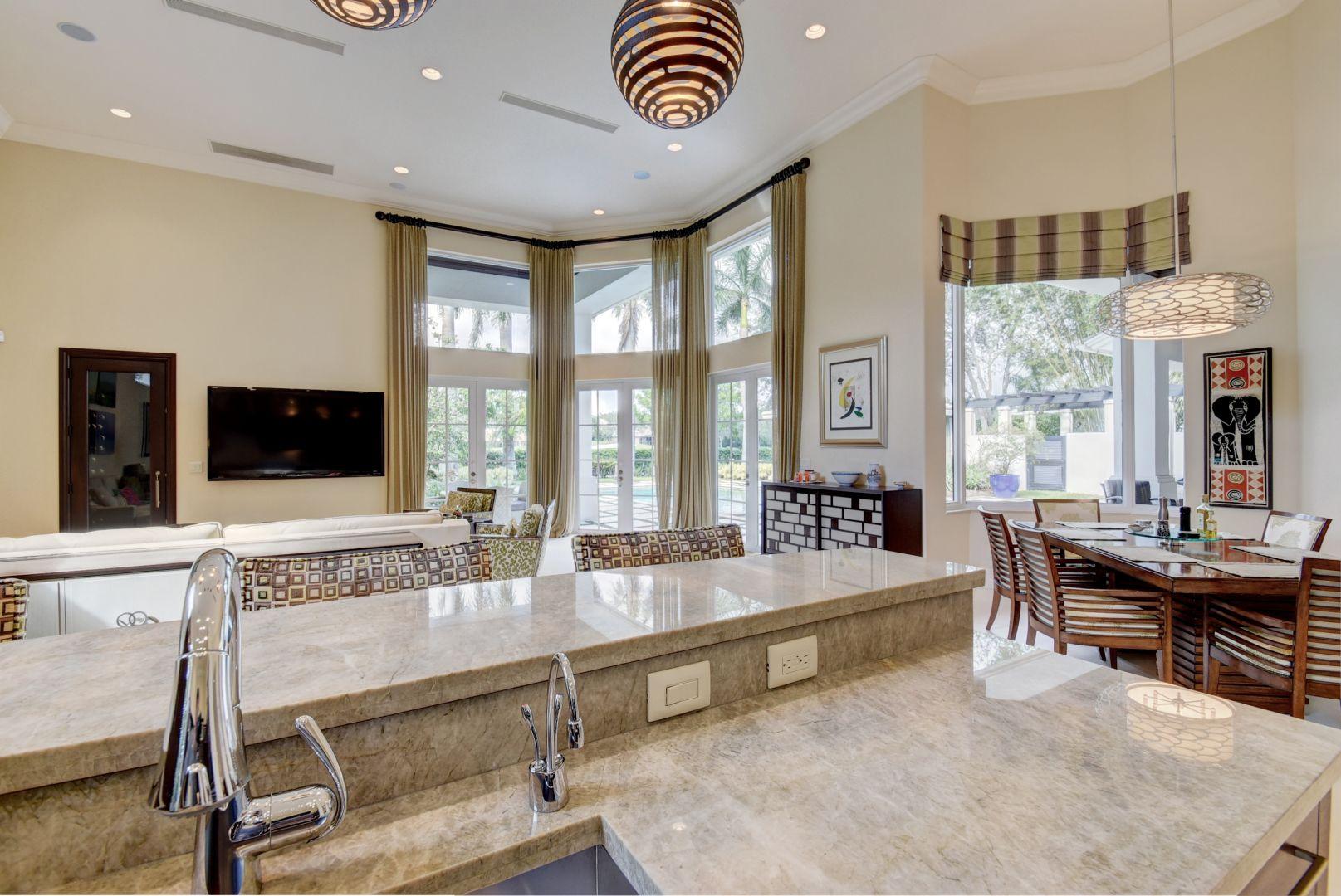 WOODFIELD CC DEVON PLACE - Residential