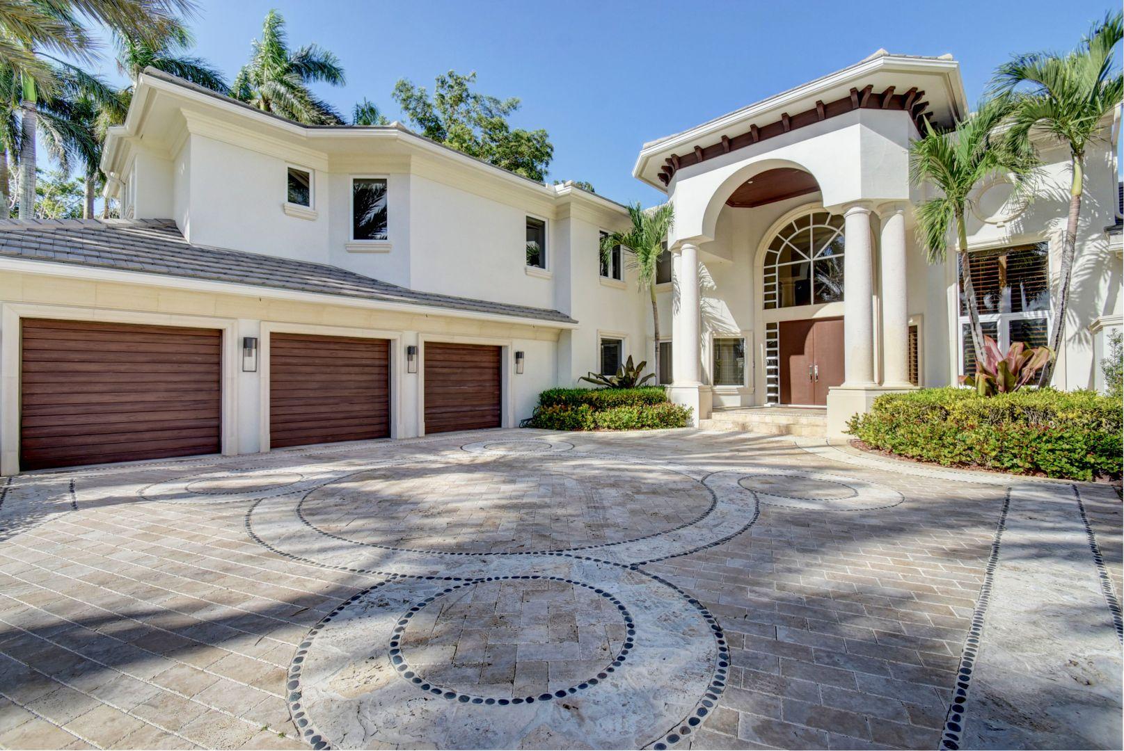 WOODFIELD CC DEVON PLACE - Residential