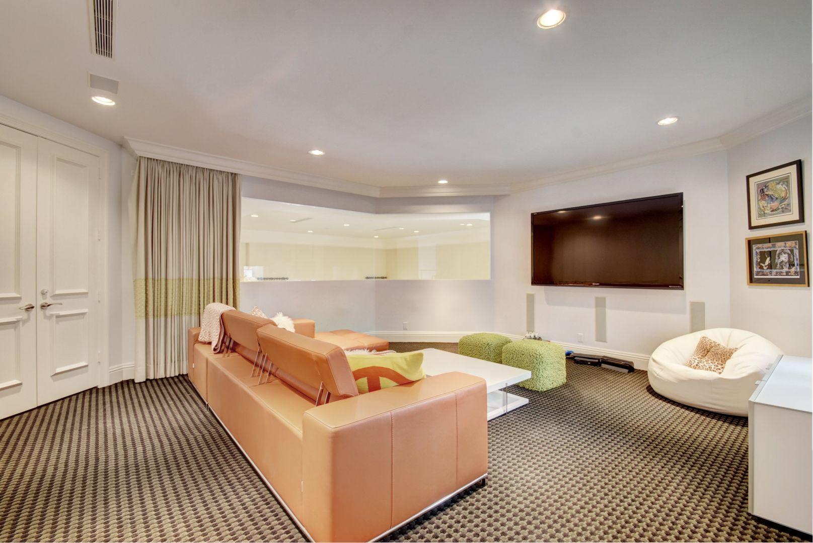 WOODFIELD CC DEVON PLACE - Residential