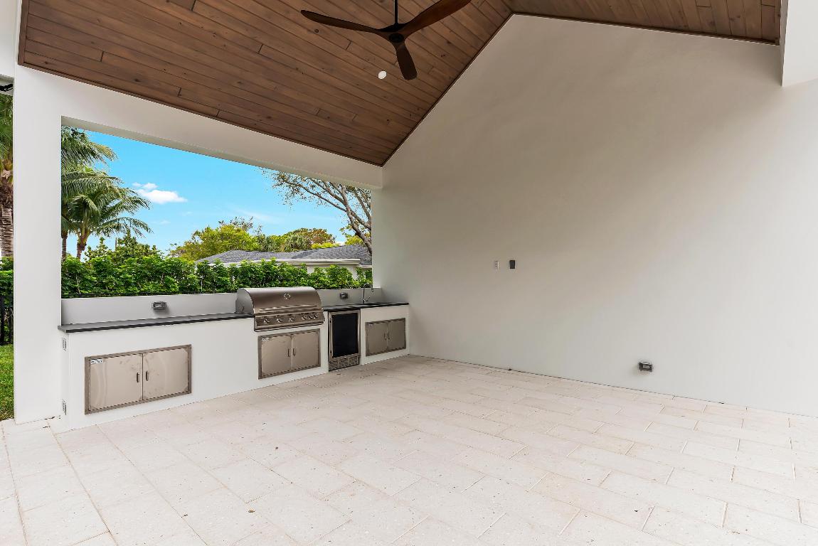 Palm Beach Country Estates - Residential