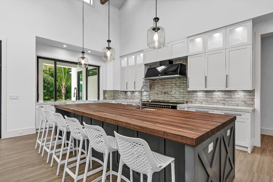 Palm Beach Country Estates - Residential