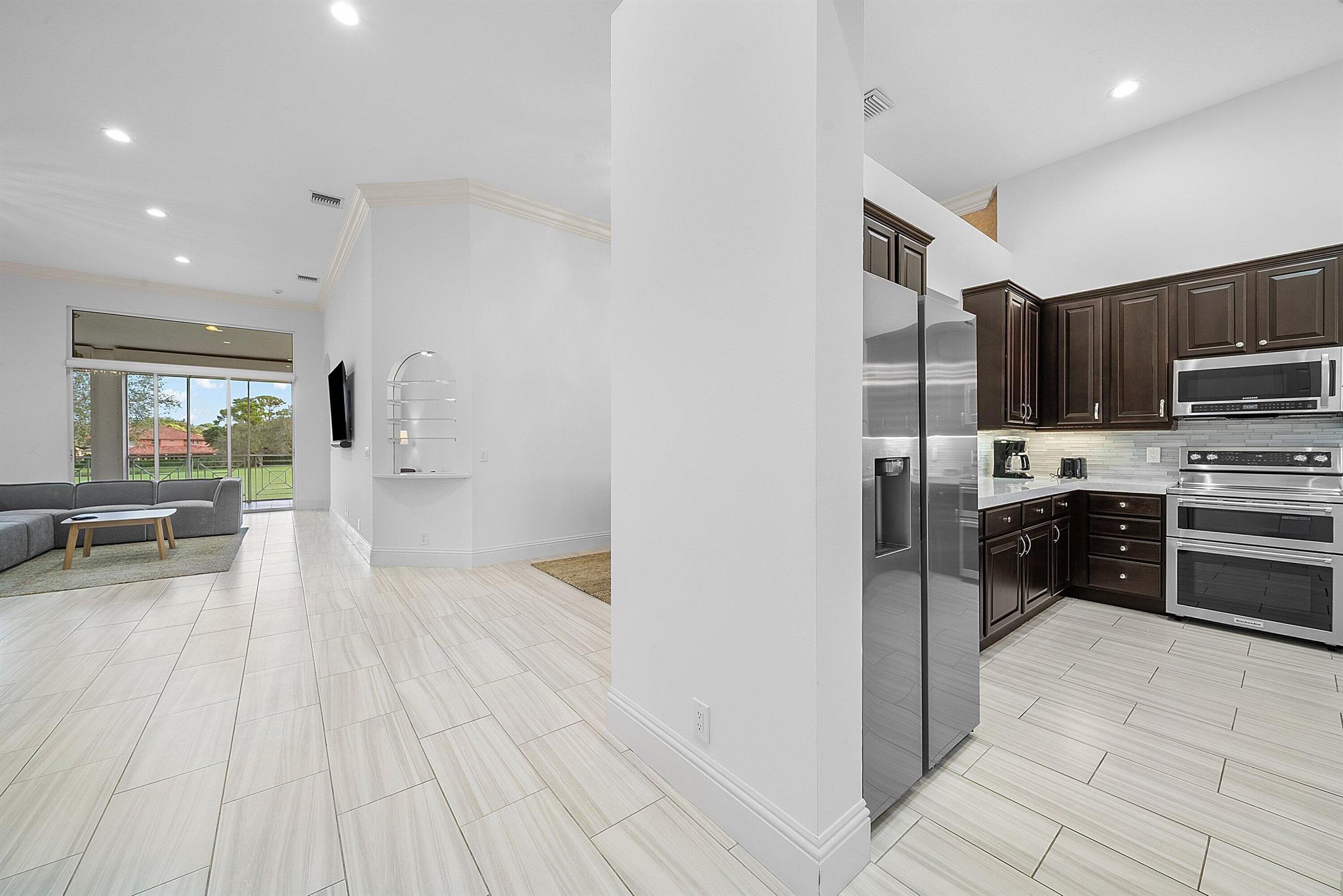 BALLENISLES - Residential Lease