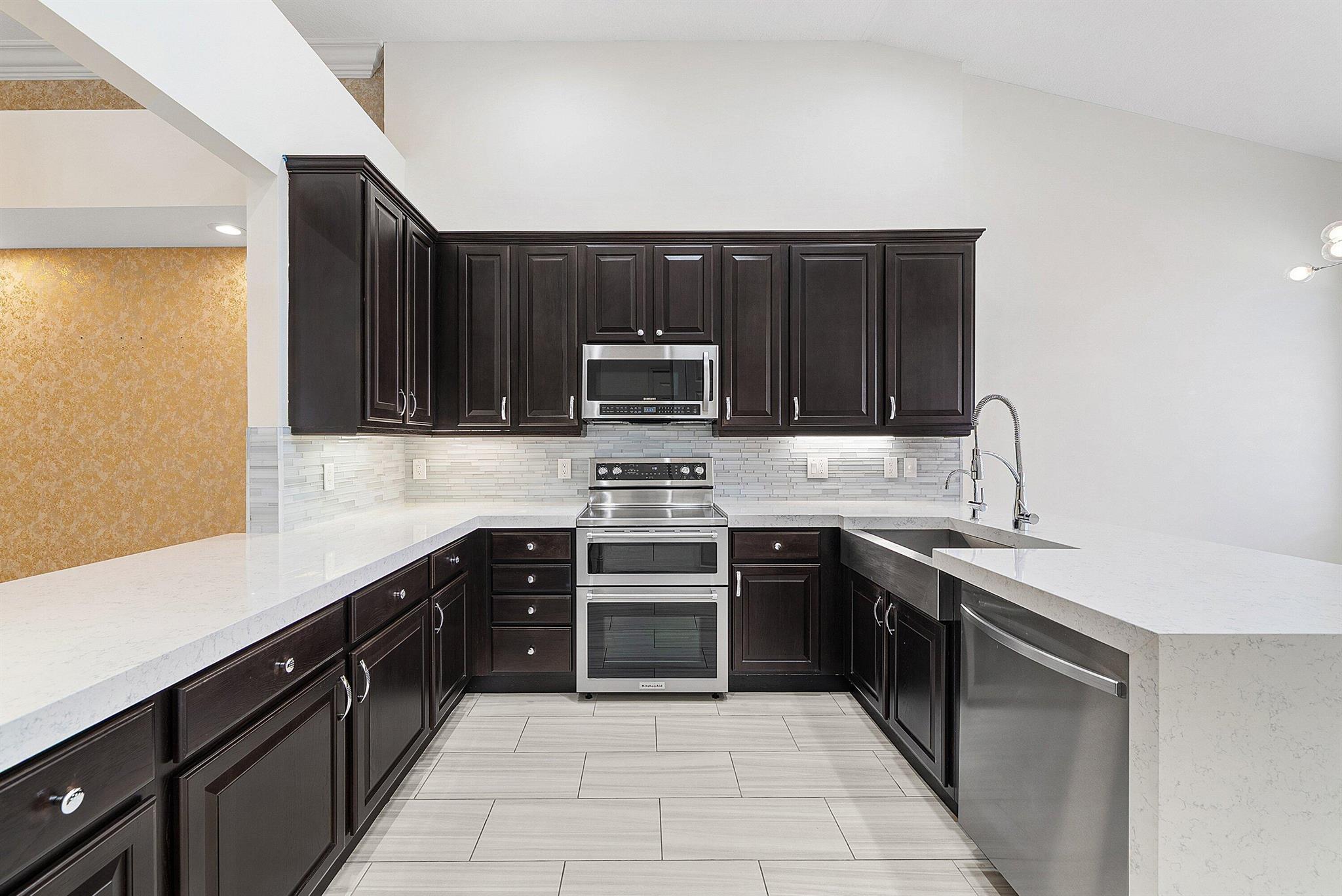 BALLENISLES - Residential Lease