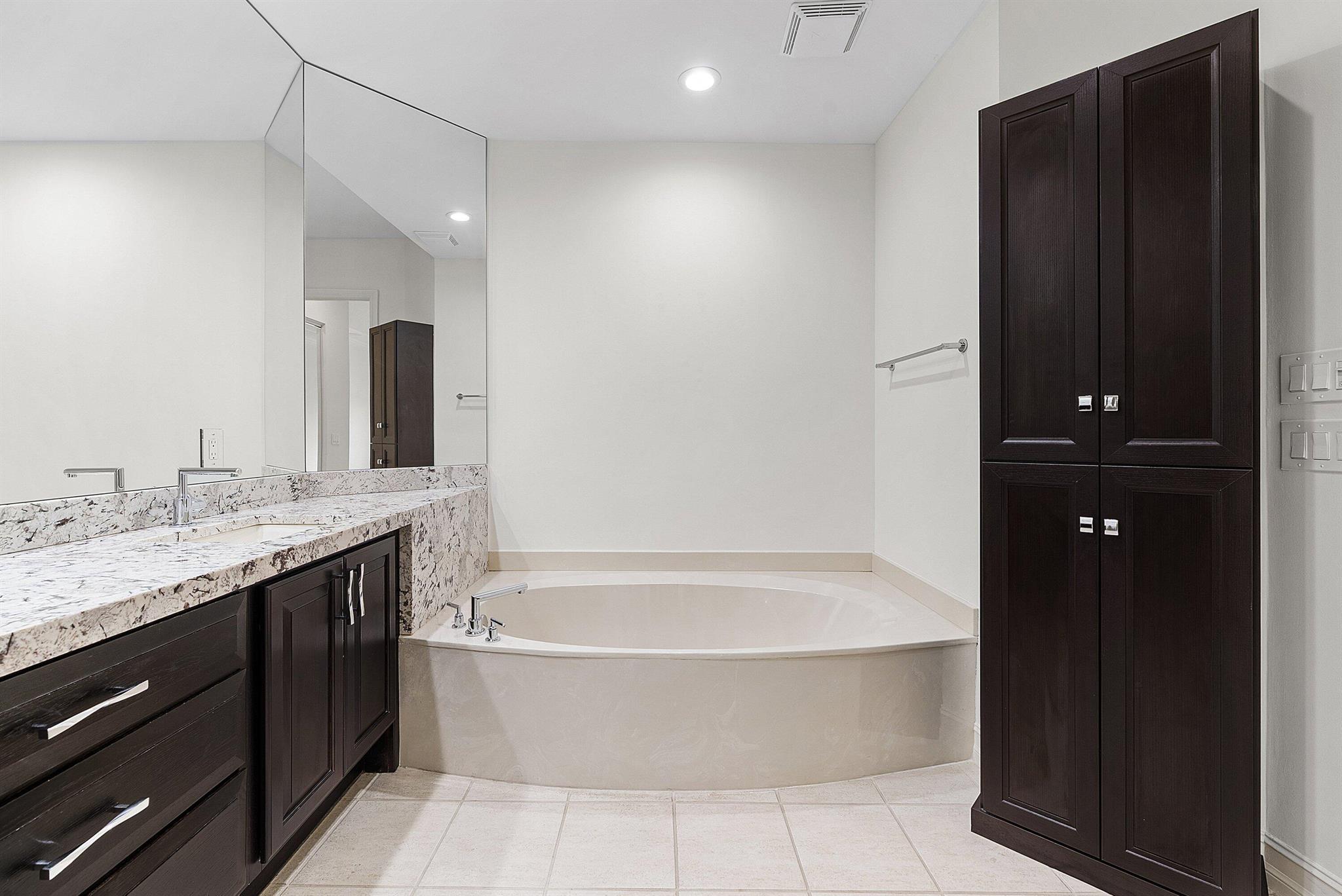 BALLENISLES - Residential Lease