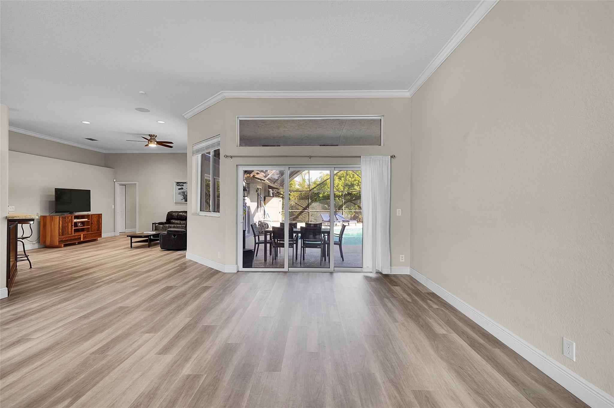 KENSINGTON GARDENS - Residential