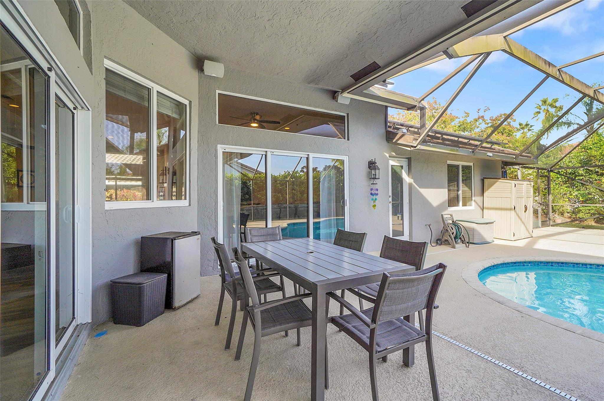 KENSINGTON GARDENS - Residential