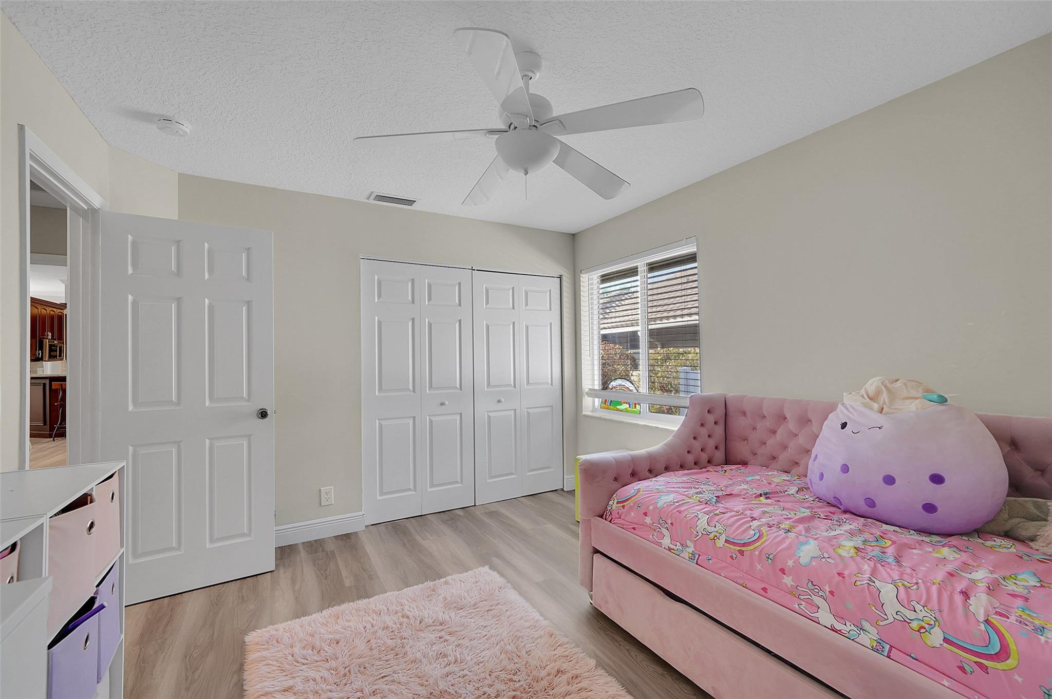 KENSINGTON GARDENS - Residential