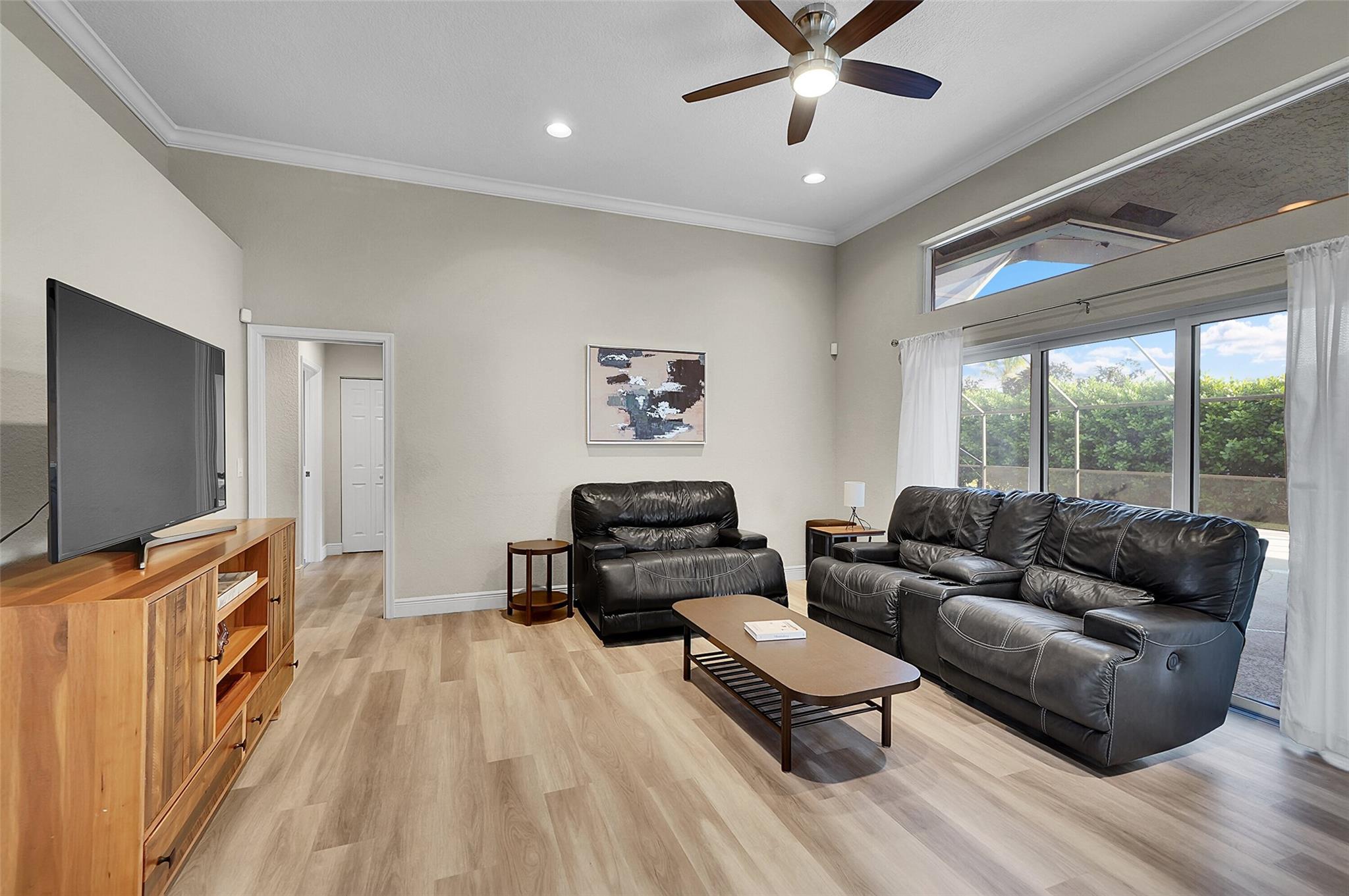 KENSINGTON GARDENS - Residential