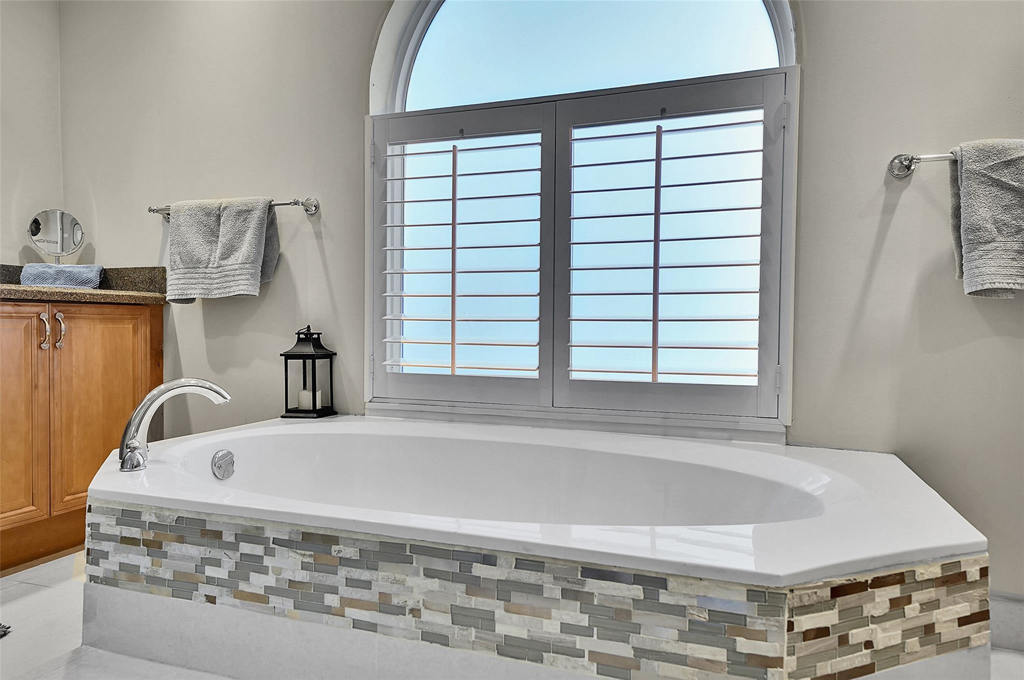 KENSINGTON GARDENS - Residential