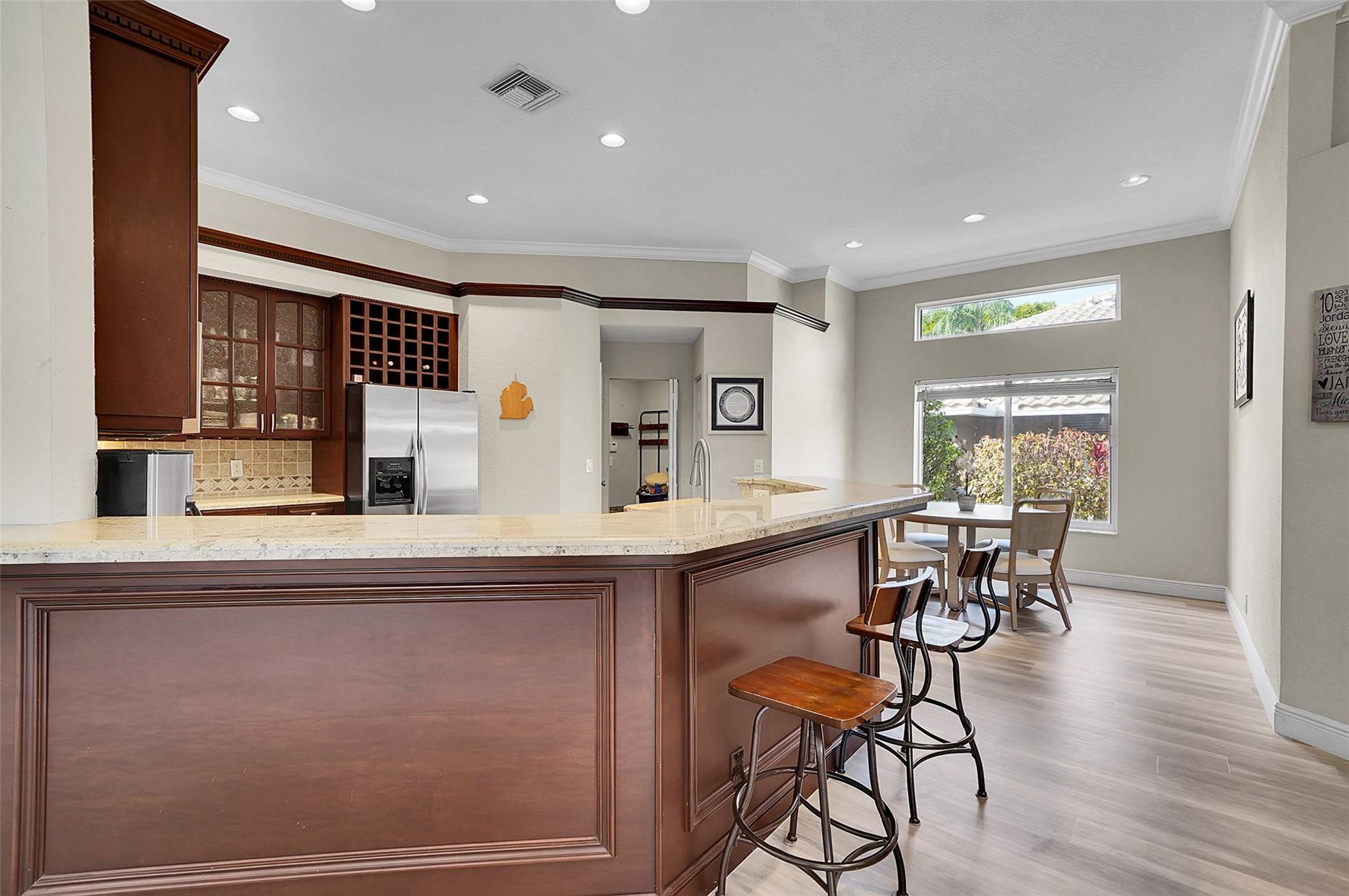 KENSINGTON GARDENS - Residential