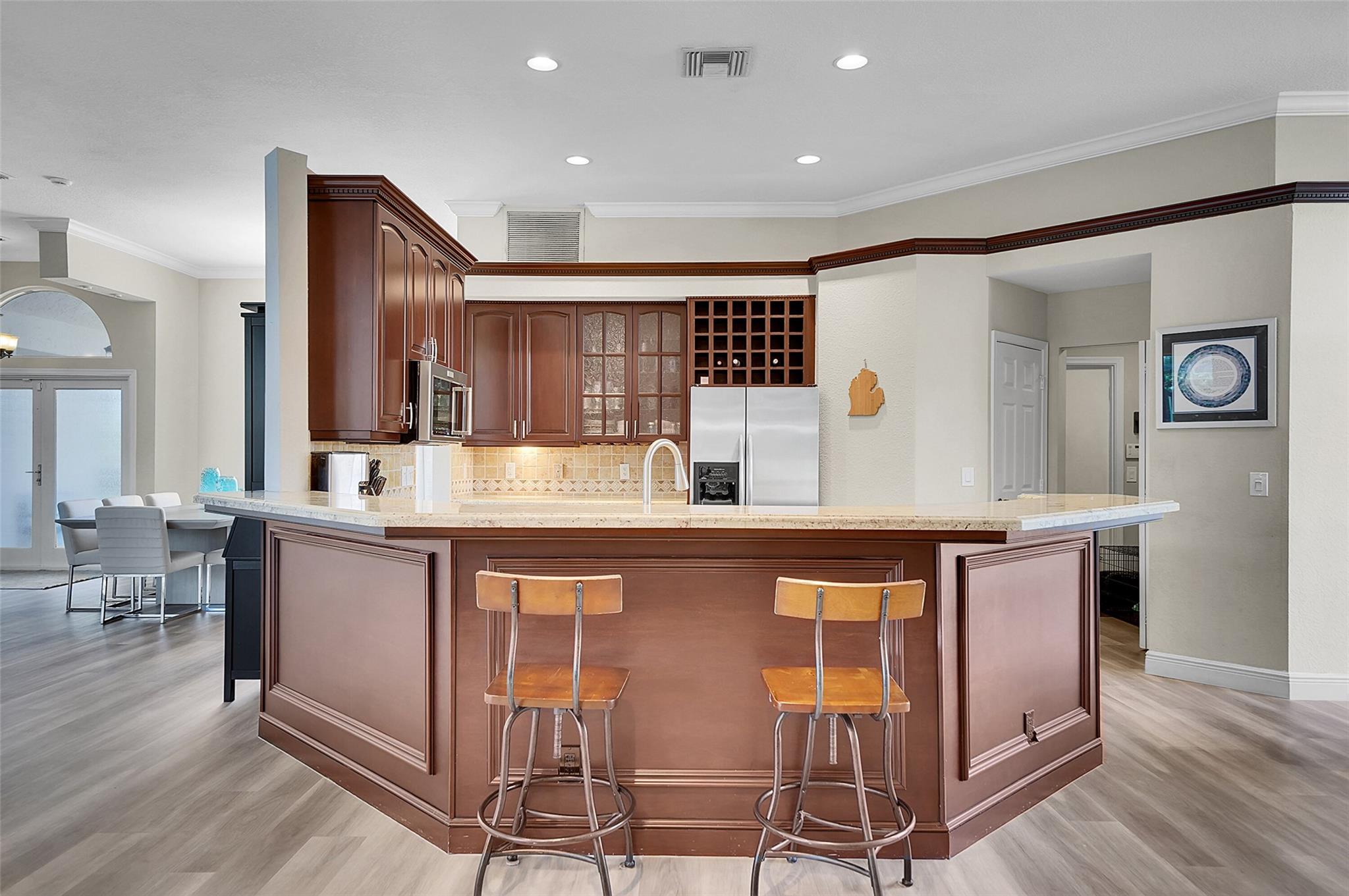 KENSINGTON GARDENS - Residential