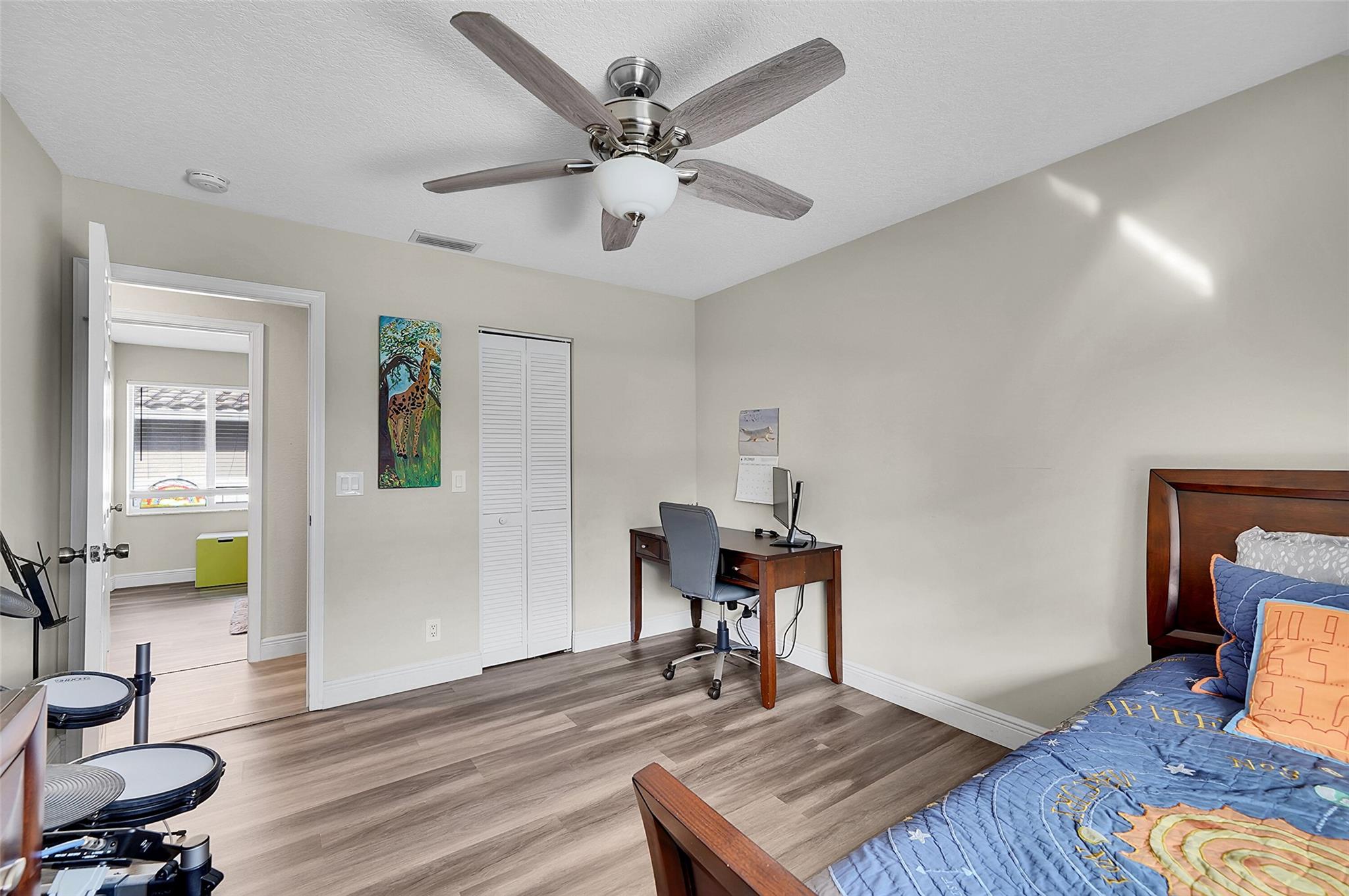 KENSINGTON GARDENS - Residential